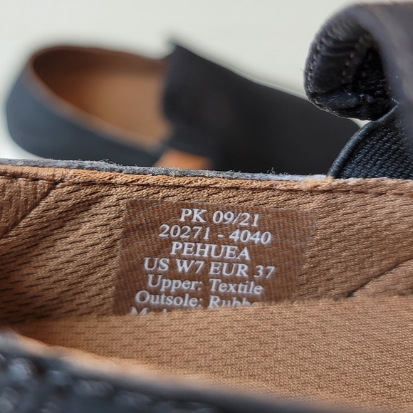 🆕️ Olukai Pehuea Slip On Shoes in Black - Picture 6 of 16